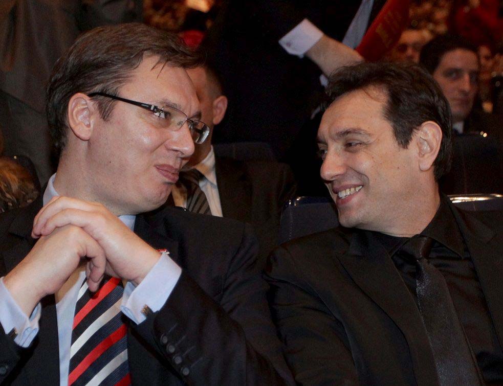 ЈЕ Л' ТИ БРЕ ЖИВИШ У ПАРАЛЕЛНОМ УНИВЕРЗУМУ?! Александар ВулВин помера лествицу шлихтања; 